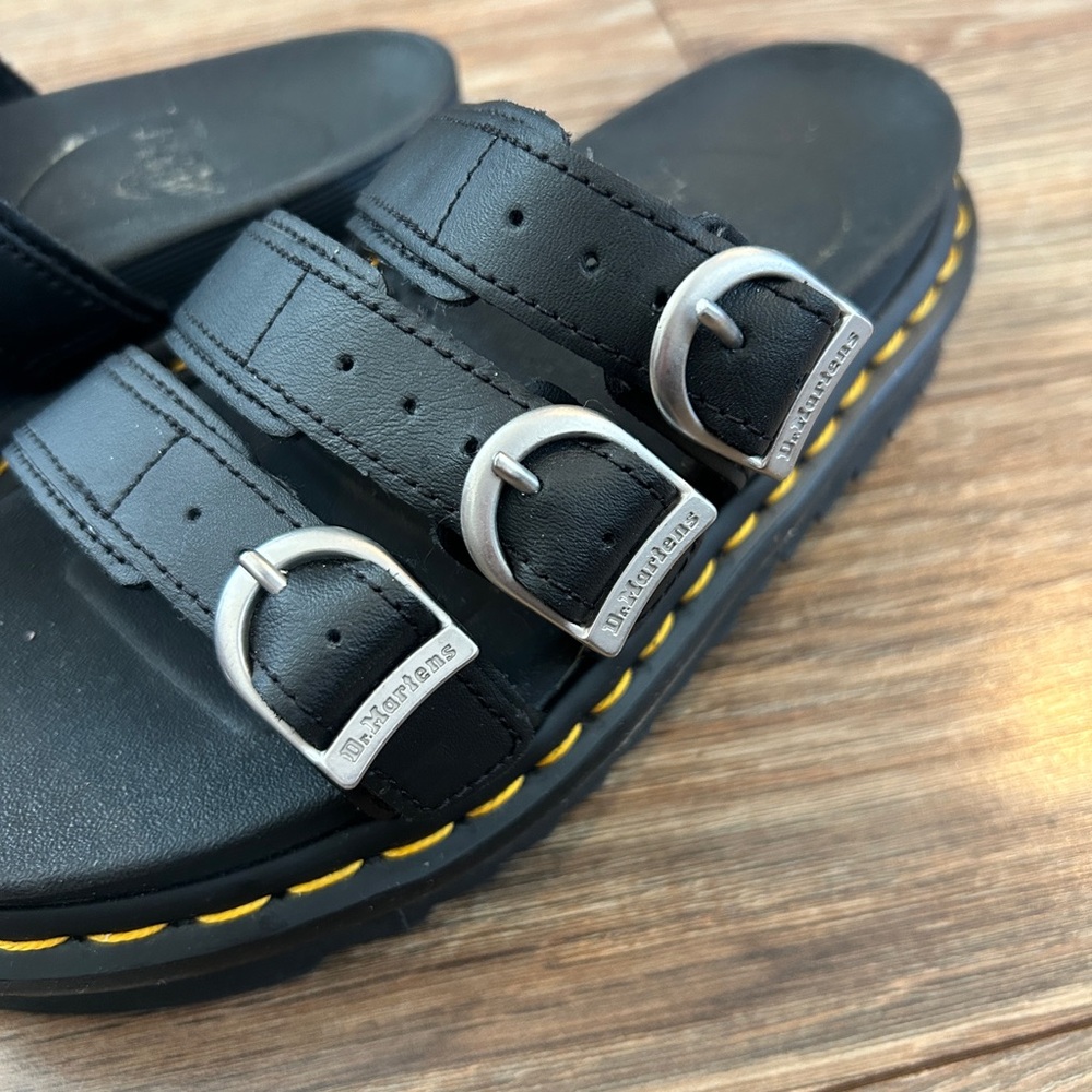 Doc Martens 3 Strap Buckle Sandals with Chunky Platform Sole size 5 - Picture 6 of 7